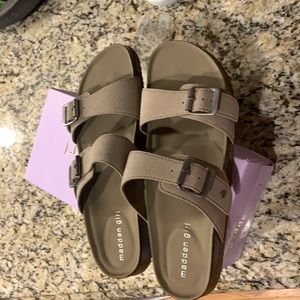 Madden Girl New sandals Size 10